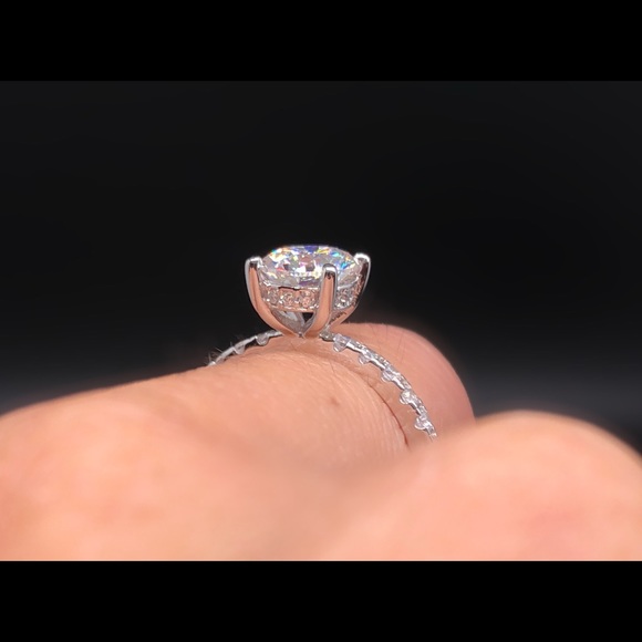 1ct moissanite ring with Certificate - Picture 4 of 16